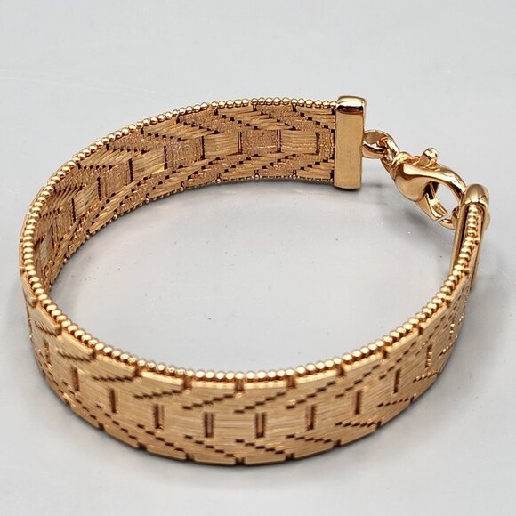 Bronzelle Flat Chevron Chain Bracelet B Italy Stamp Gold Tone Woven - Picture 1 of 10